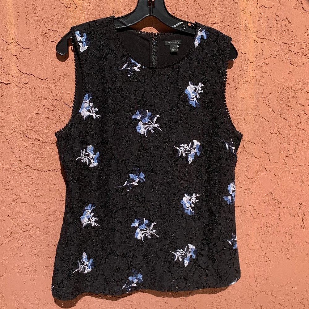 Ann Taylor sleeveless lace blouse